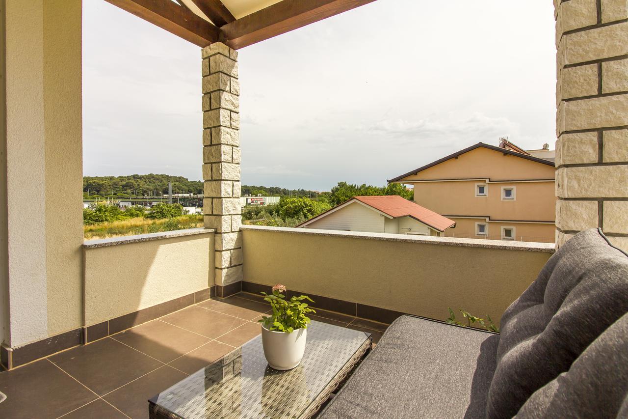 Апартаменты Apartman Maxim Пула Экстерьер фото