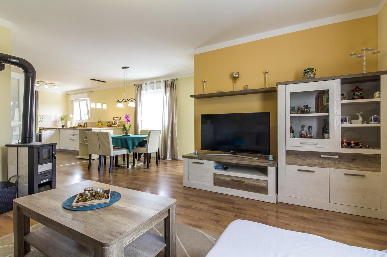 Апартаменты Apartman Maxim Пула Экстерьер фото